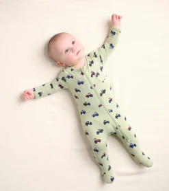 Hot Hatley Little Tractors Newborn Zip-Up Footed Sleeper